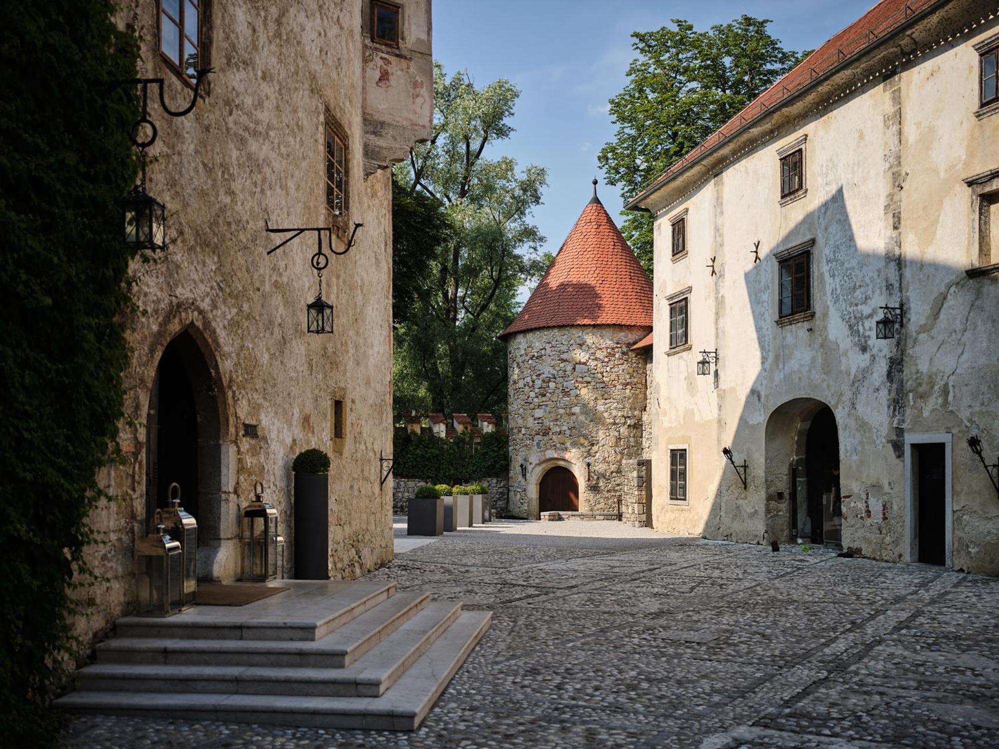 Hotel Grad Otocec - Relais Chateaux Екстер'єр фото